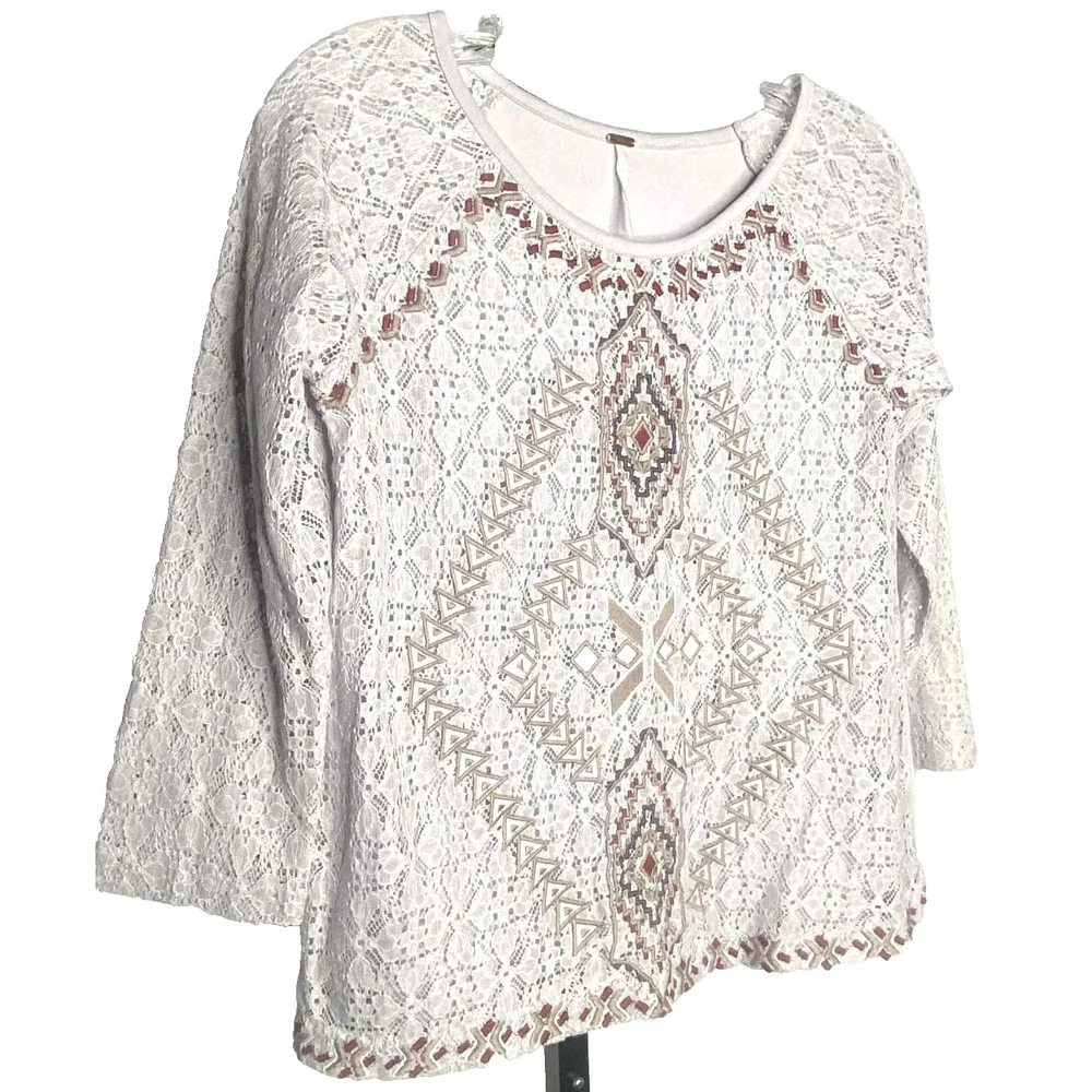 Free People blouse Size XS 3/4 Sleeve boho tribal crochet‎ Embroidered gray top